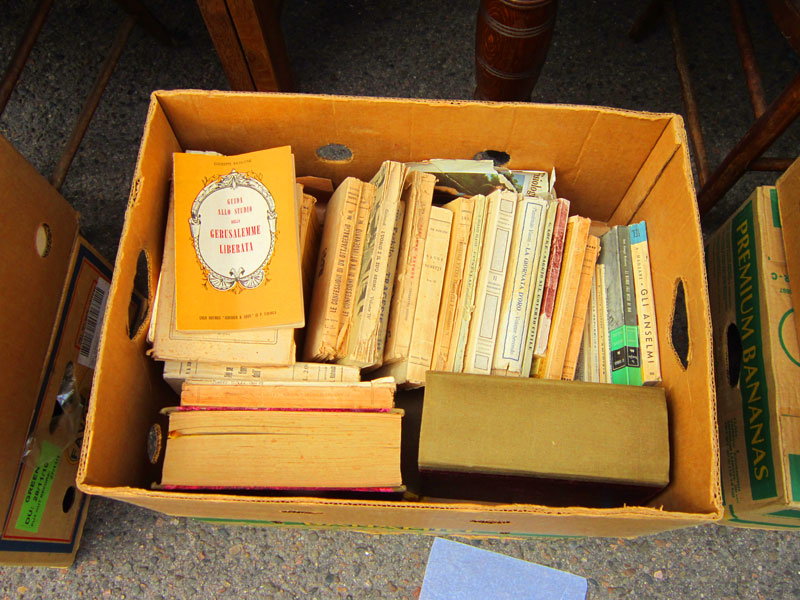 Cagliari - Mercatino viale Trento