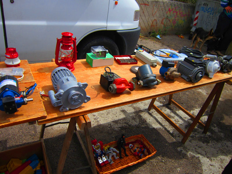 Cagliari - Mercatino viale Trento