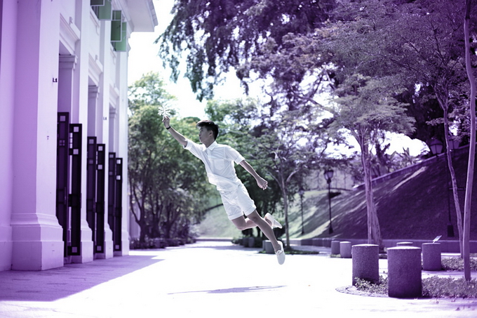 Le persone levitanti di Jeff Cheong e Jayden Tan