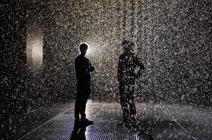 rAndom International - Rain Room