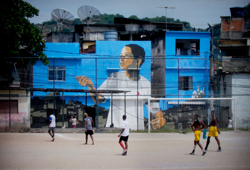 Haas & Hahn - Favela painting