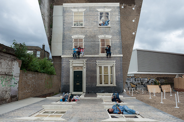 Leandro Erlich