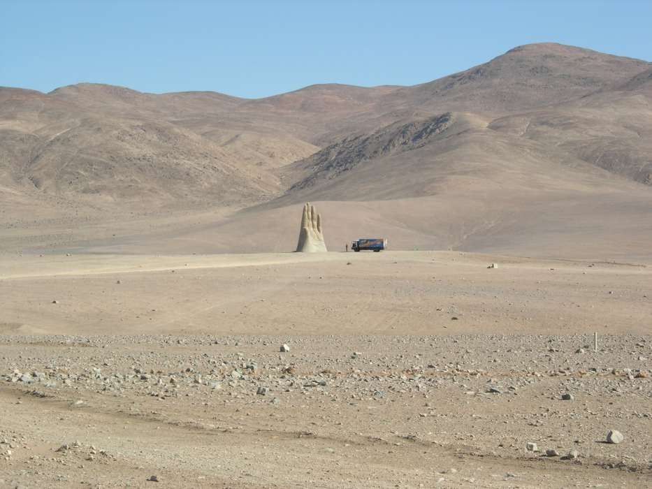 Mario Irarrazabal - El Mano del Desierto