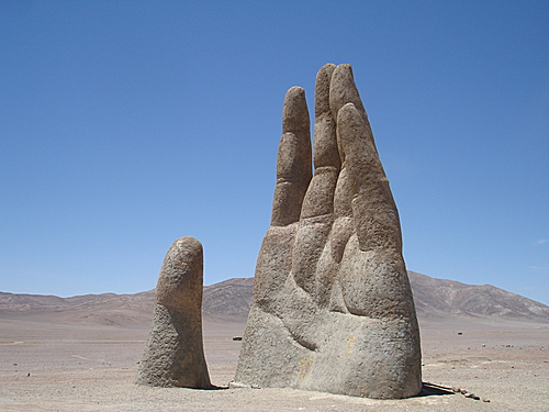 Mario Irarrazabal - El Mano del Desierto