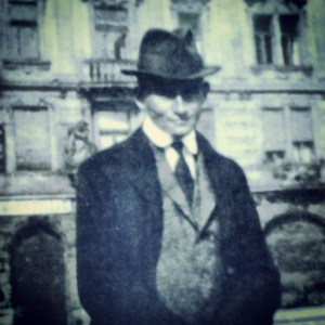 Franz Kafka in una vecchia foto