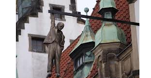 David Černý - L'appeso