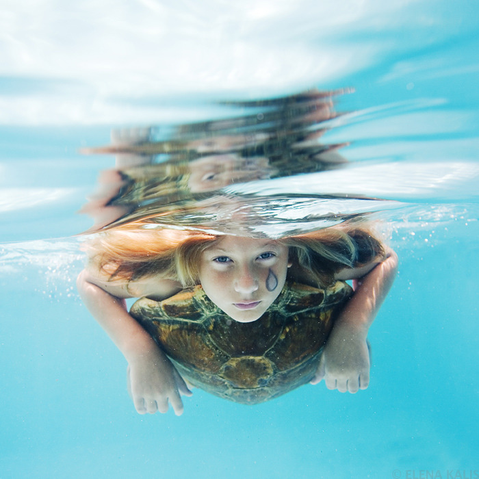 Elena Kalis - Alice in waterland