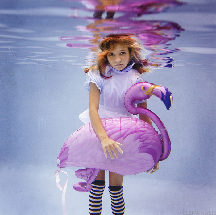 Elena Kalis - Alice in waterland