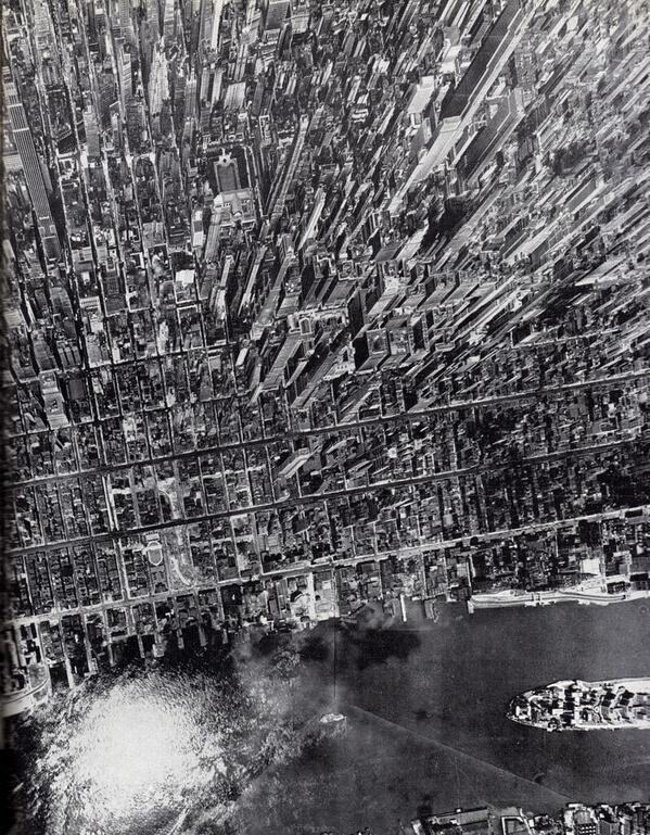 Vista aerea di Manhattan, New York, 1944. Foto di Andreas Feininger