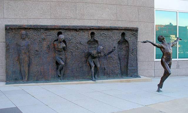 Freedom di Zenos Frudakis