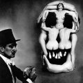 In Voluptas Mors – Salvador Dalí e Philippe Halsman