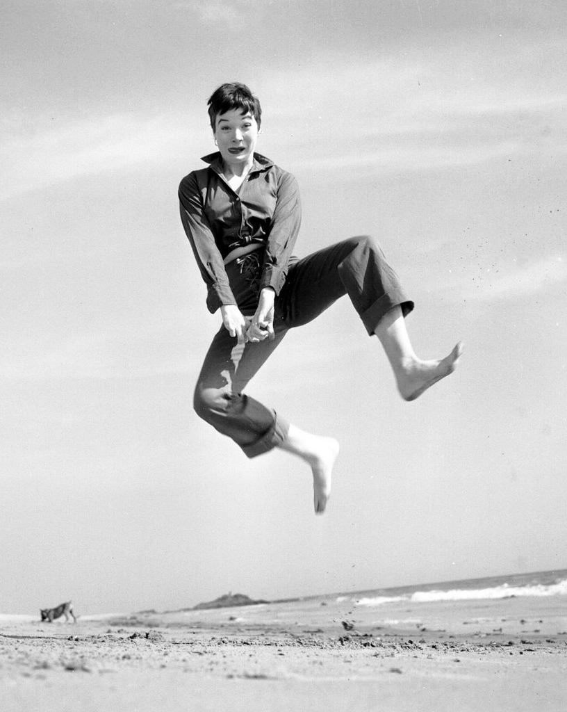 Philippe Halsman - Shirley McLaine