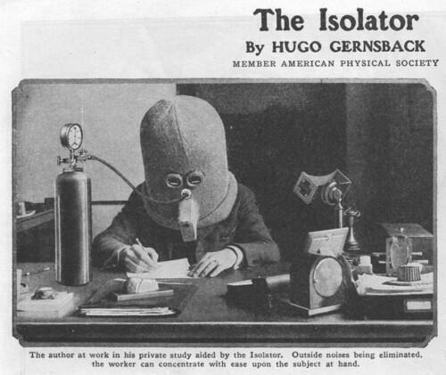 L'Isolator, un casco inventato nel 1925 che incoraggia attenzione e concentrazione