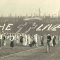 Credenti celebrano la messa di Pasqua al Municipal Stadium nel 1939