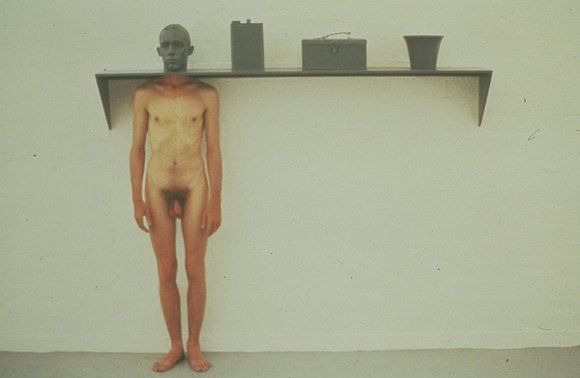 Installazione dell'artista americano Charles Ray