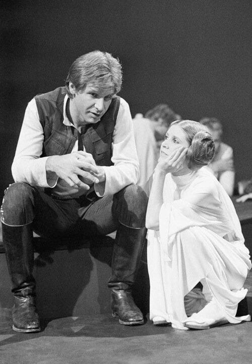 Harrison Ford e Carrie Fisher sul set di Star Wars, 1976