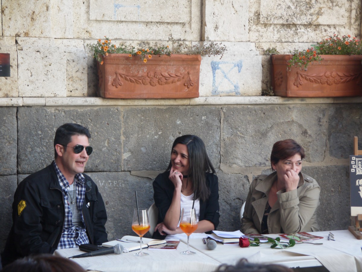 Presentazione del Manuale sentimentale per simpatiche canaglie