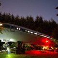 Il Boeing 727 trasformato in casa  da Bruce Campbell