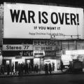 Il cartellone pensato da John Lennon e Yoko Ono al Times Square, New York, 1969