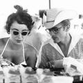Elizabeth Taylor e James Dean sul ​​set di Giant, 1955