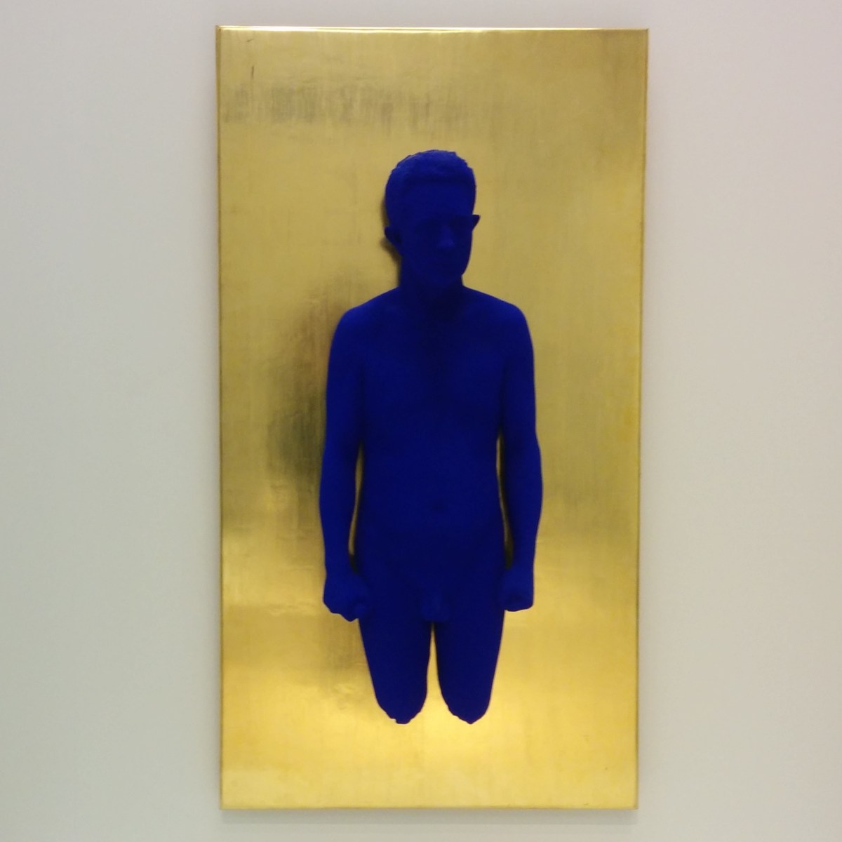 Milano - Museo del 900 - Scultura di Yves Klein
