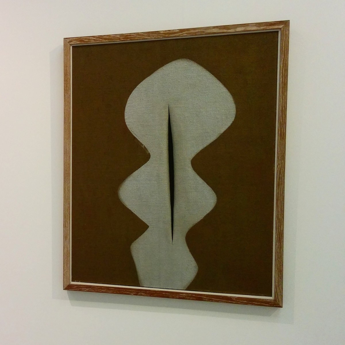 Milano - Museo del 900 - Opera di Lucio Fontana