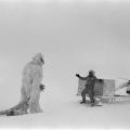 LF could only hire a baby Wampa, meaning Harrison had to ride in front & cajole it. “Here Wampa, come on boy”. Or not.