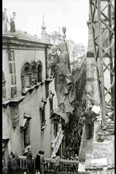 Barcellona - lavori nella calle del Arsobispo