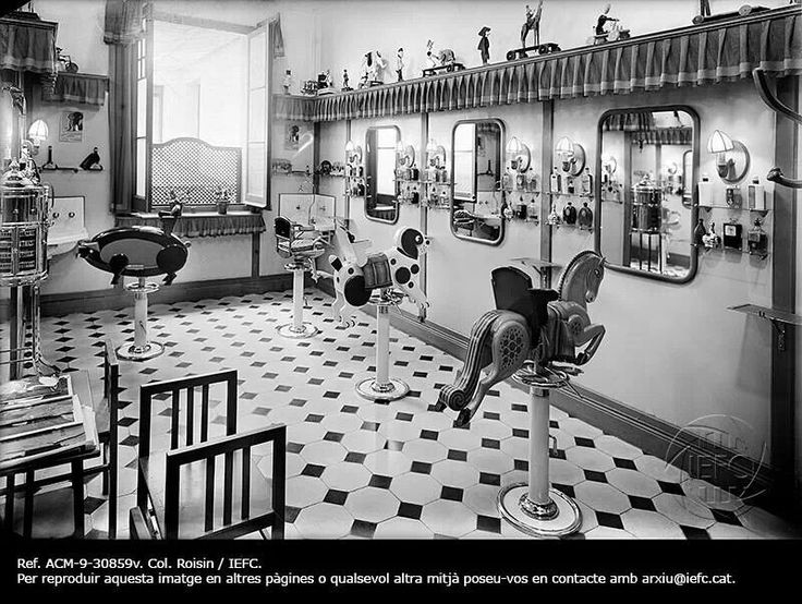 Parruccheria per bambini al Magatzems El Siglo. Barcellona. 1920