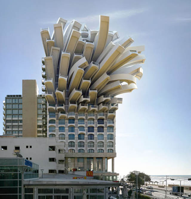 Opera dell'artista spagnolo Victor Enrich