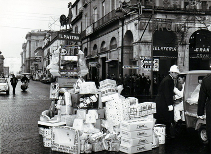 Befana del Vigile Urbano (1956)