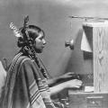Donna indiana centralinista telefonica, Helen di Many Glacier Hotel, giugno 1925