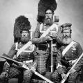Gli uomini del 72 Highlanders che hanno partecipato alla guerra di Crimea. William Noble, Alexander Davison e John Harper