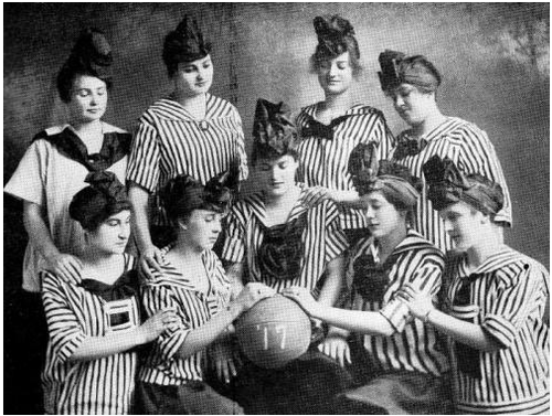 Squadra di basket femminile, 1917
