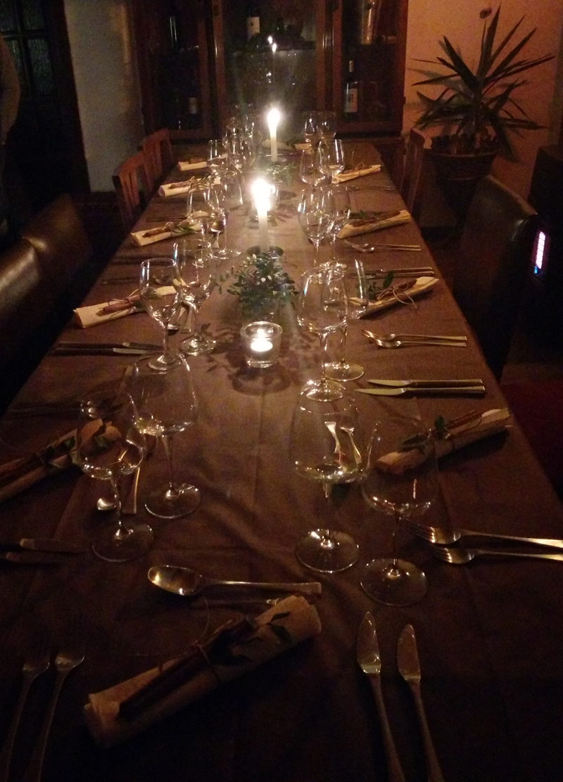 Home social restaurant Cagliari - tavola apparecchiata