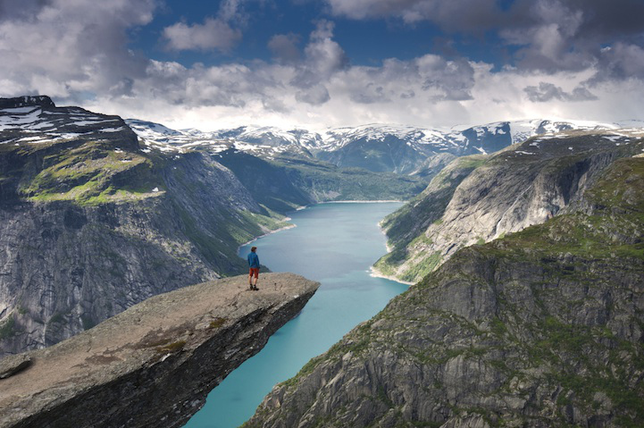 Roccia di Trolltunga in Norvegia - Foto di Robin Ševčík