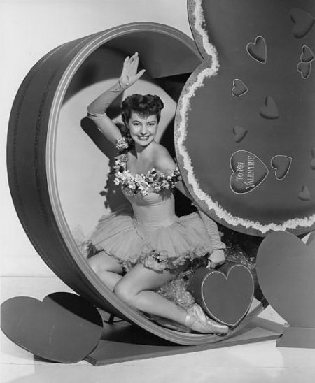 Foto vintage di attrici di Hollywood in posa per San Valentino