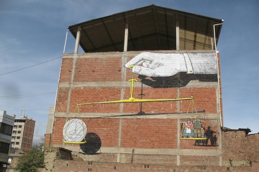 Nuova opera dello street artist italiano Blu in Bolivia Nuova opera dello street artist italiano Blu in Bolivia