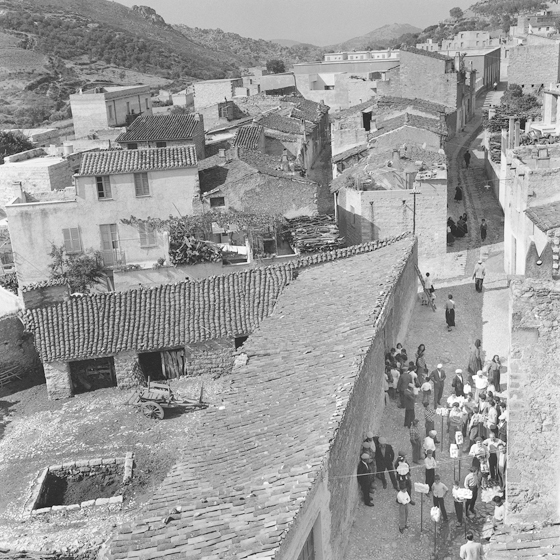 Carlo Bavagnoli - Mostra di Costantino Nivola ad Orani, marzo 1958