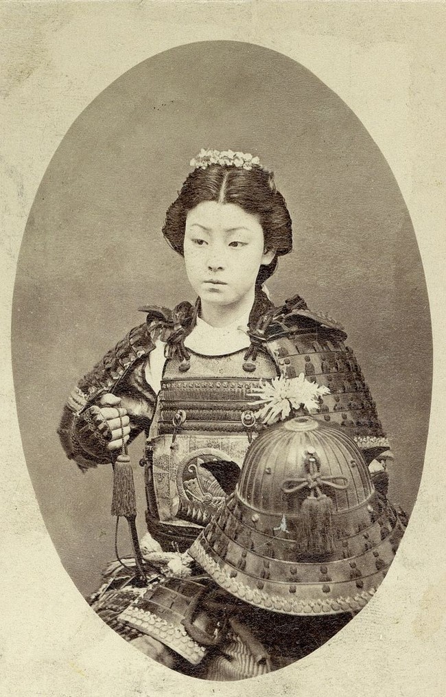 Fotografia di un guerriero samurai. [C. 1800 fine]