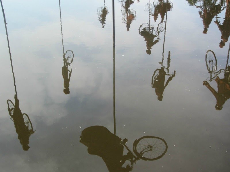 "Retour a Betton" dell'artista francese Guy Lorgeret