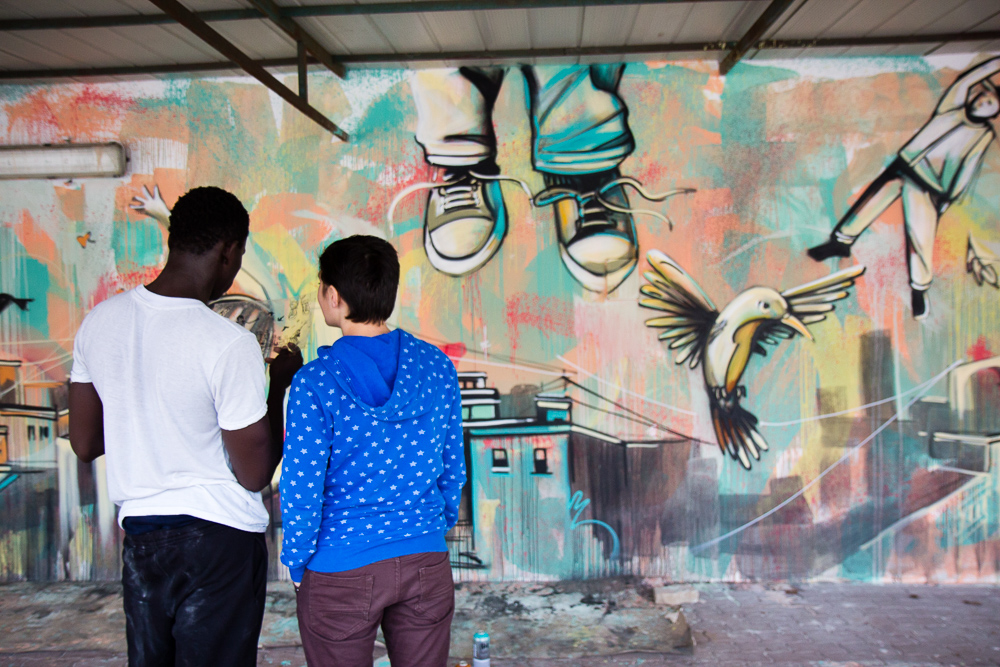 Nuovo murale dell'artista italiana Alice Pasquini (aka AliCè) al Centro Minori stranieri non accompagnati (Roma)