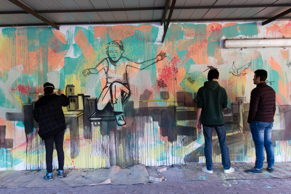 Nuovo murale dell'artista italiana Alice Pasquini (aka AliCè) al Centro Minori stranieri non accompagnati (Roma)