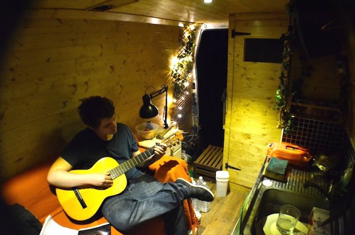 Mike Hudson - Vandog