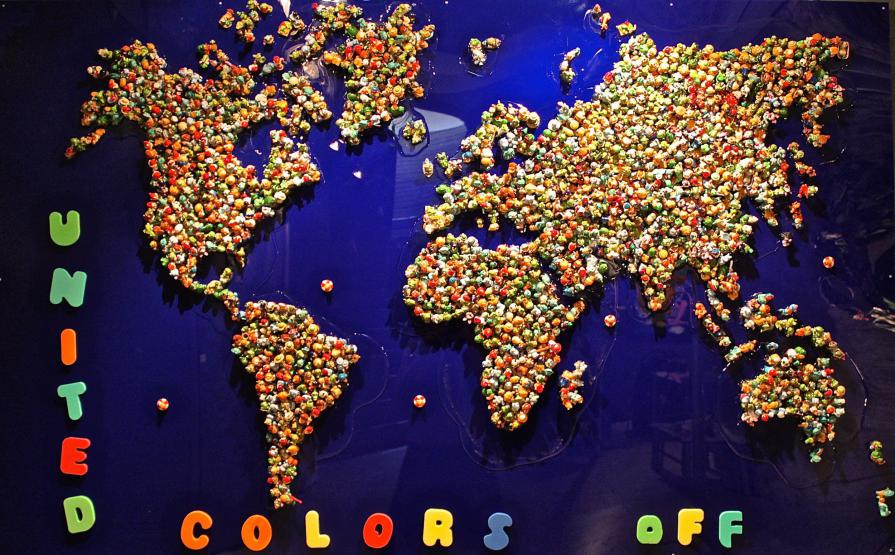 Christian Molin - UNITED COLORS OFF