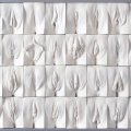 “The Great Wall of Vagina” dell’artista inglese Jamie McCartney