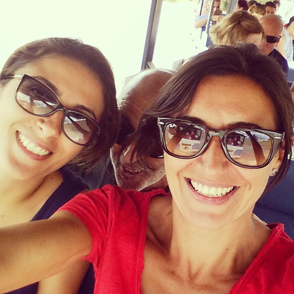 Sorrisi familiari in trenino