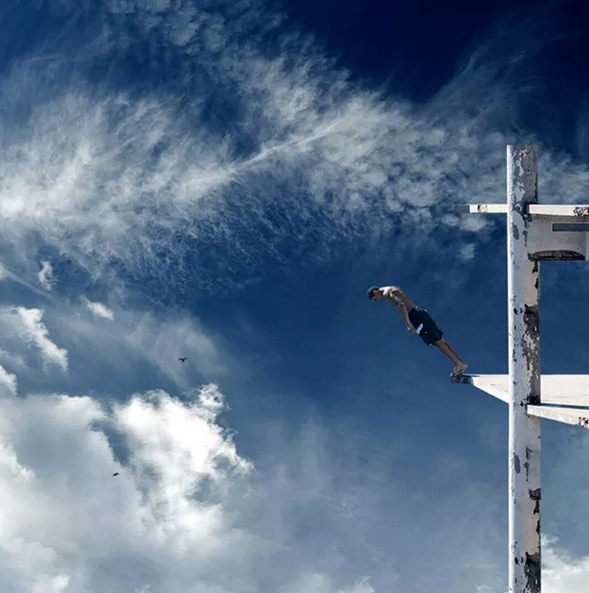 Fotografia di autore sconosciuto In bilico