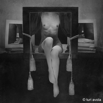 Turi Avola - Game in the Box