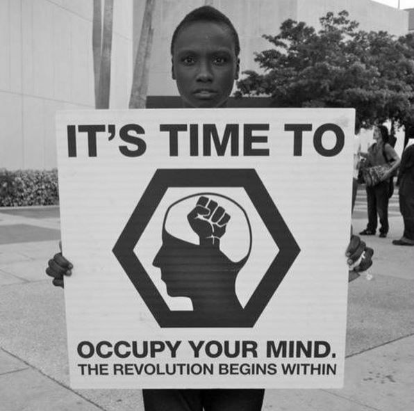 It's time to occupy your mind - The Revolution begins within - Autore sconosciuto